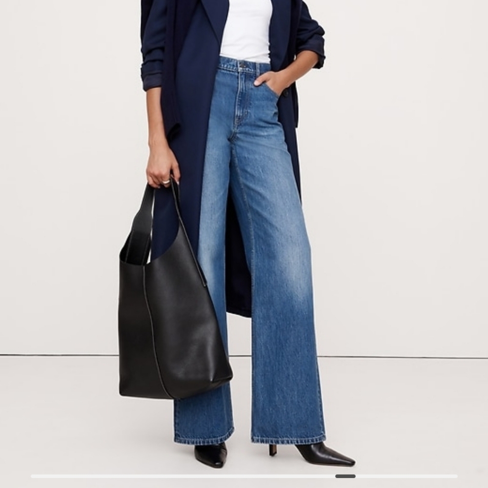 Banana Republic Icon Wide-Leg Jeans in Medium Wash
